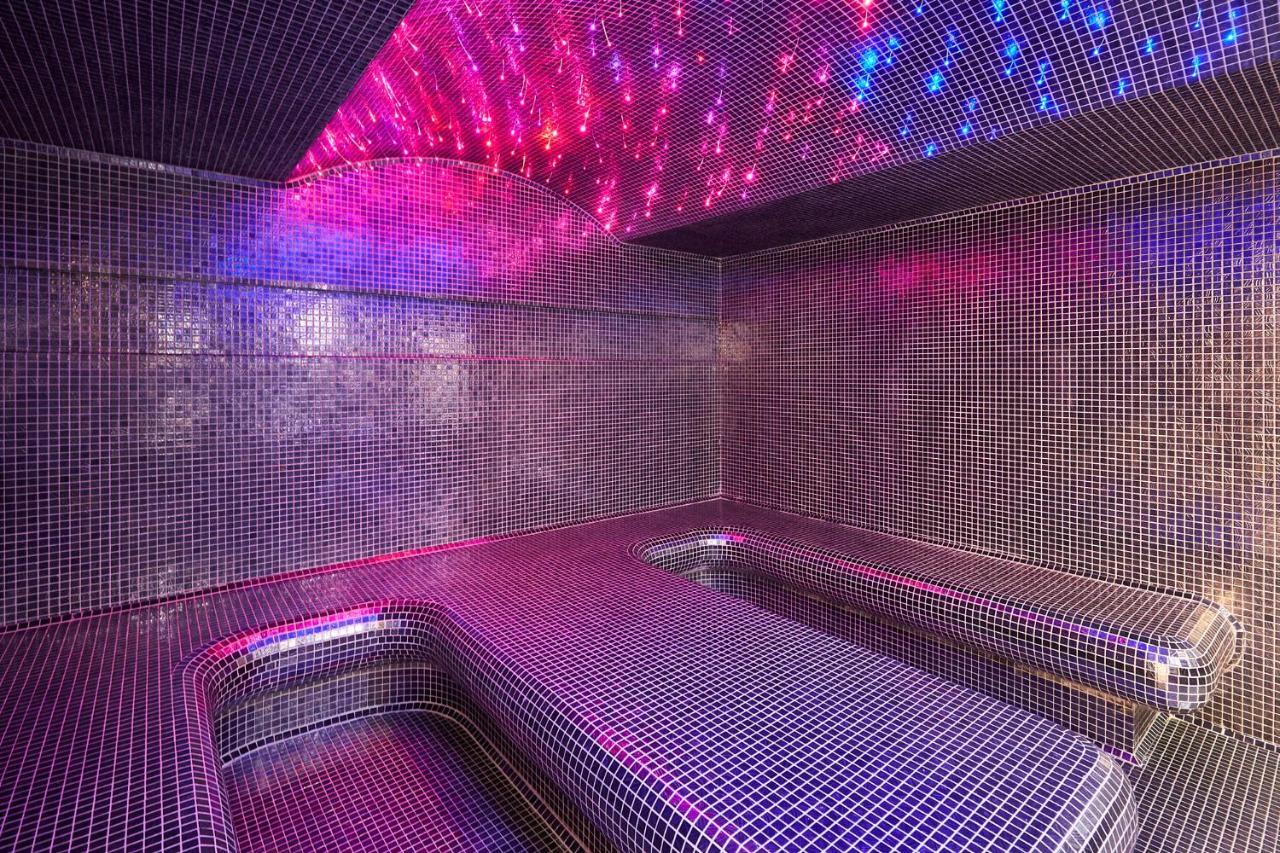 A Hoteli - Grand&Sky Hotel Tornik Златибор Экстерьер фото A modern steam room