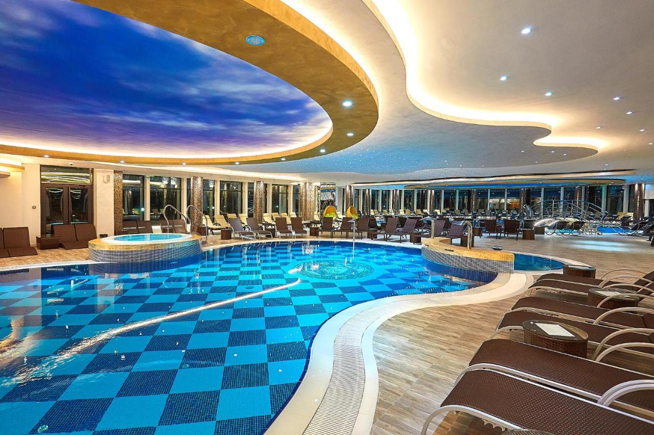 A Hoteli - Grand&Sky Hotel Tornik Златибор Экстерьер фото The swimming pool