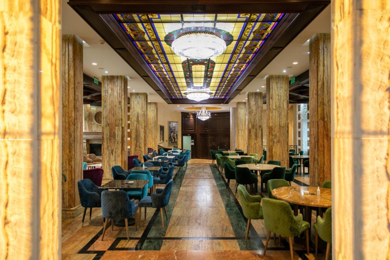 A Hoteli - Grand&Sky Hotel Tornik Златибор Экстерьер фото The interior of the restaurant