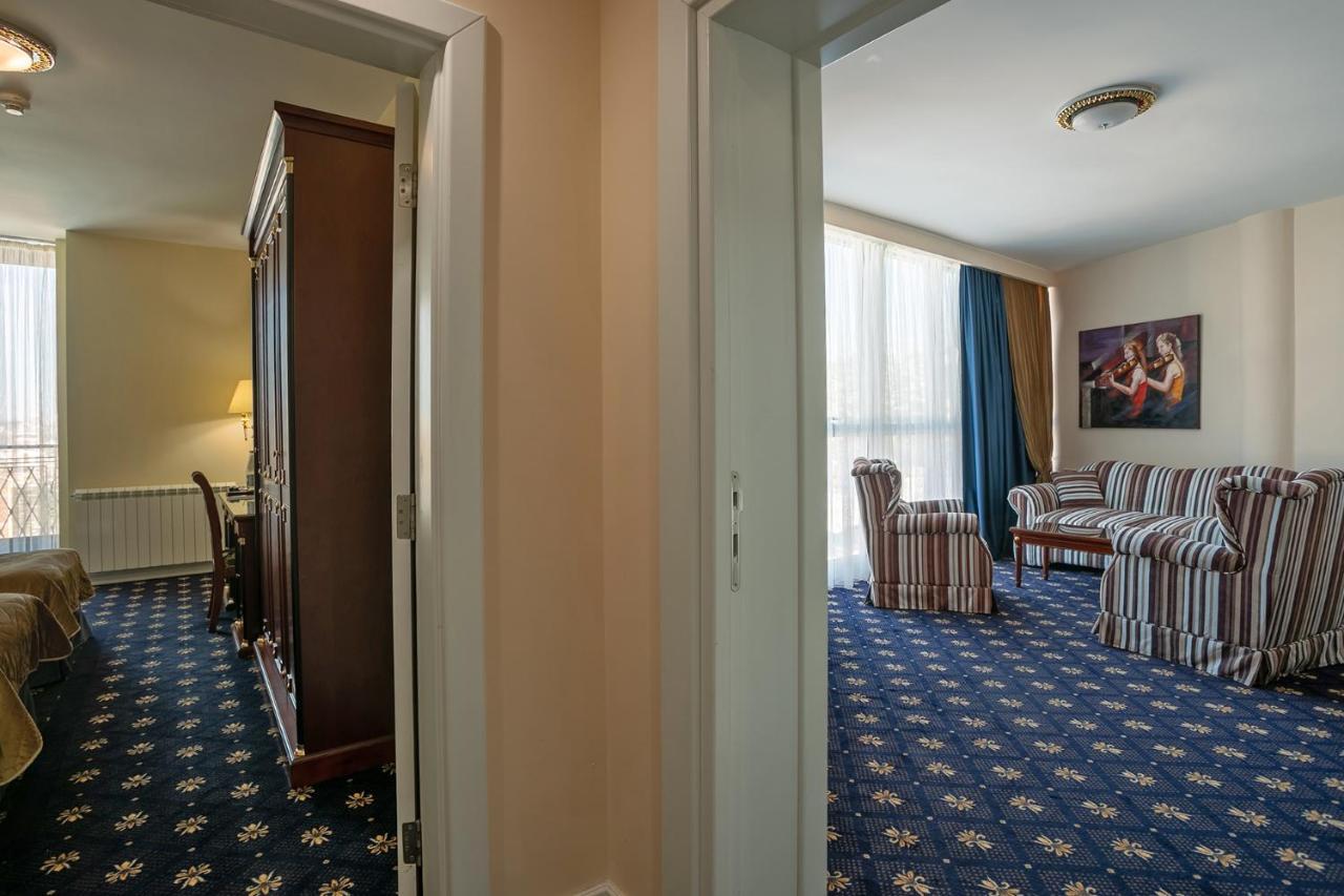 A Hoteli - Grand&Sky Hotel Tornik Златибор Экстерьер фото