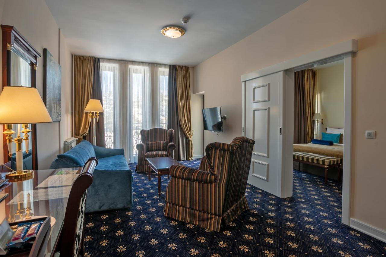 A Hoteli - Grand&Sky Hotel Tornik Златибор Экстерьер фото Suite